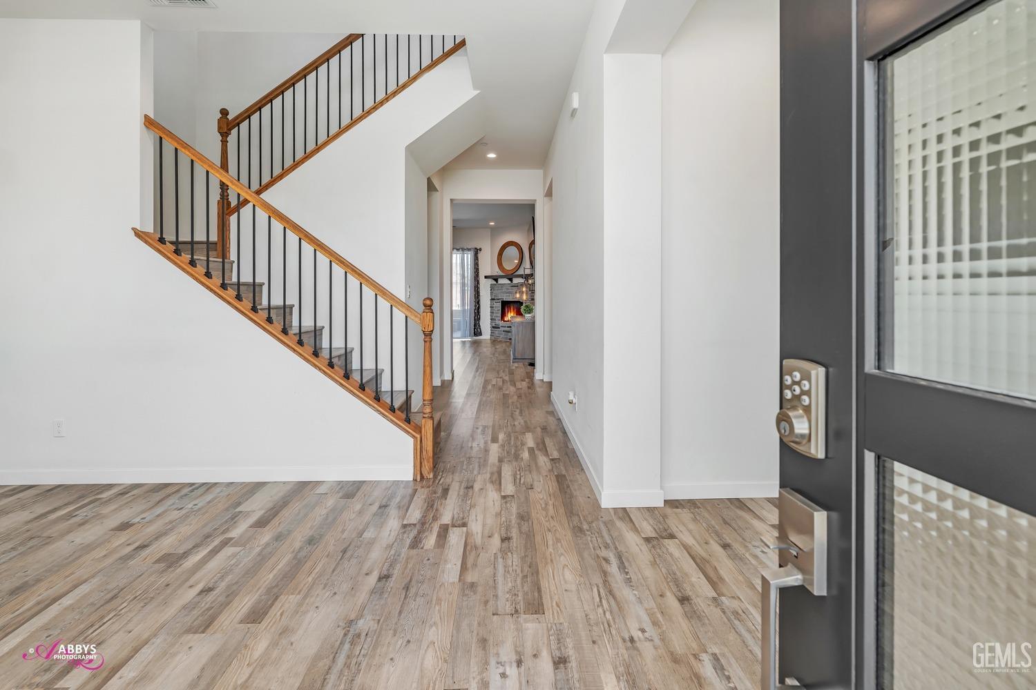 Undisclosed Address Bakersfield, CA 93314 - Photo 3 of 61