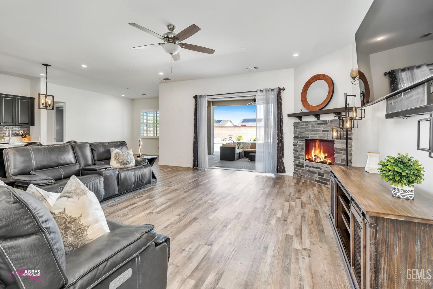 Undisclosed Address Bakersfield, CA 93314 - Photo 7 of 61