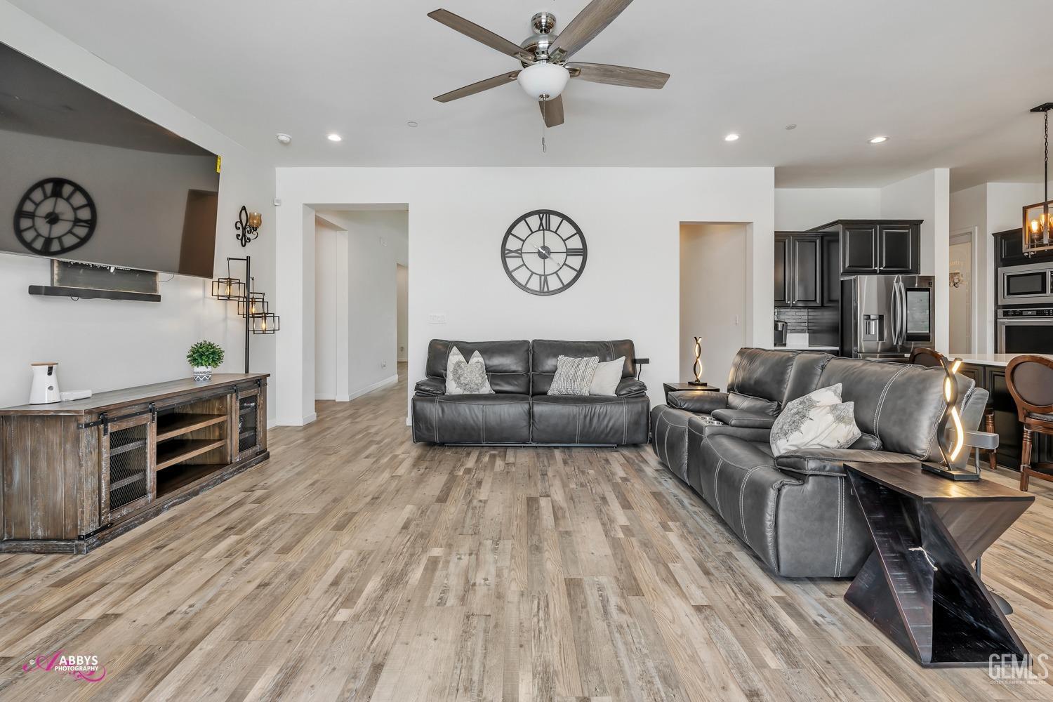 Undisclosed Address Bakersfield, CA 93314 - Photo 8 of 61