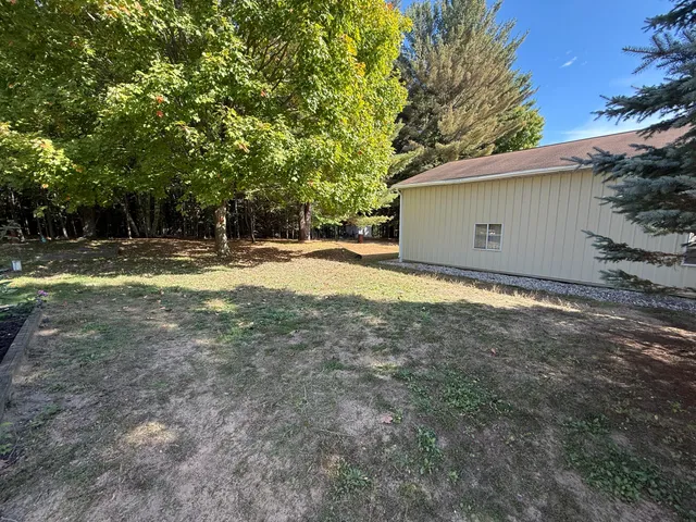 $594,900 | 7412 Forest Lodge Road, Traverse City, MI 49685