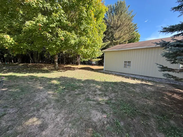 $594,900 | 7412 Forest Lodge Road, Traverse City, MI 49685