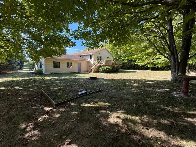 $594,900 | 7412 Forest Lodge Road, Traverse City, MI 49685