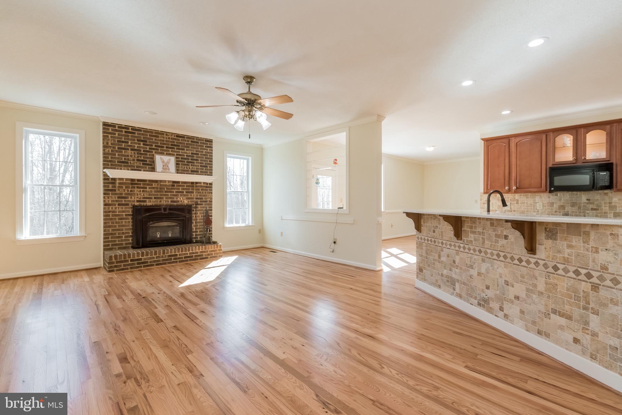 976 Hunting Ridge Road Winchester, VA 22603 - Photo 54 of 120 Breakfast Bar