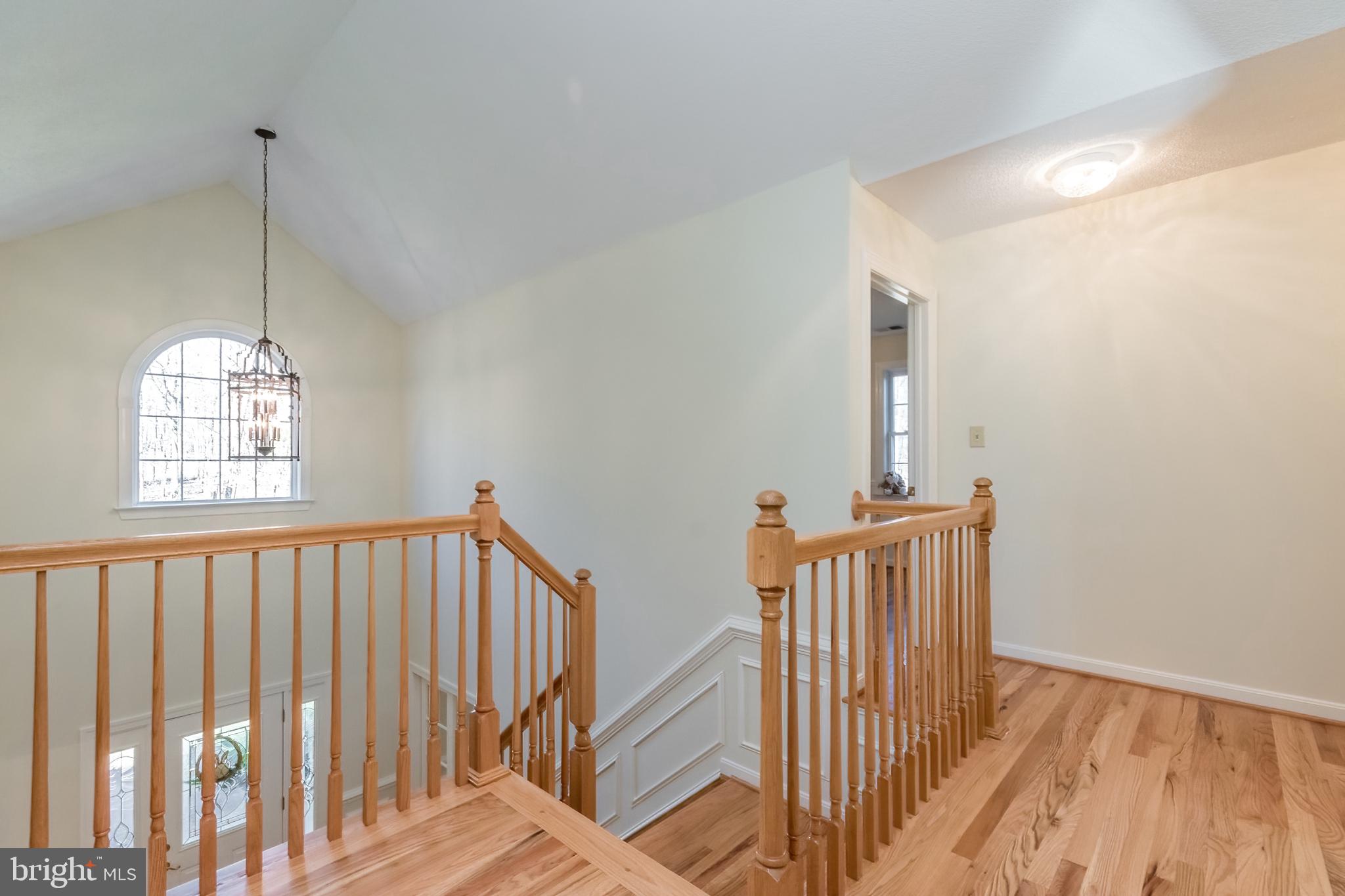 976 Hunting Ridge Road Winchester, VA 22603 - Photo 73 of 120 Upstairs Landing