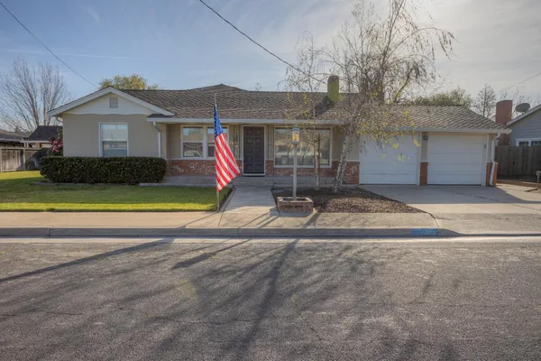 $649,000 | 7920 Cedar Lane, Hilmar, CA 95324