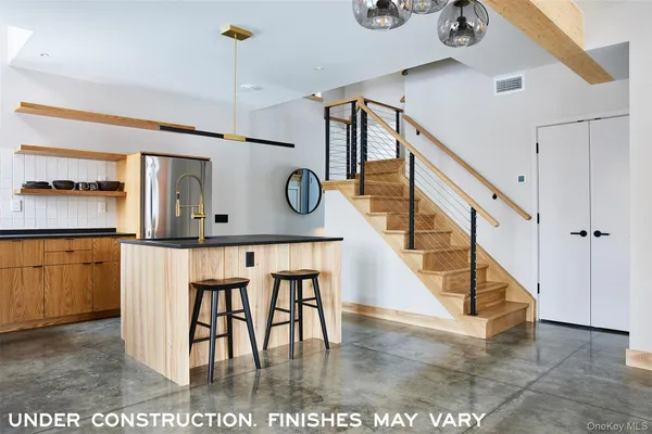 a view of entryway and hall