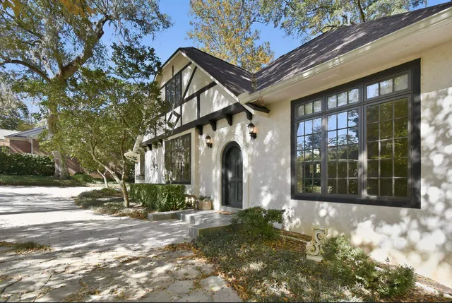 $2,500 | 2492 Elfinwing Lane, Tallahassee, FL 32309