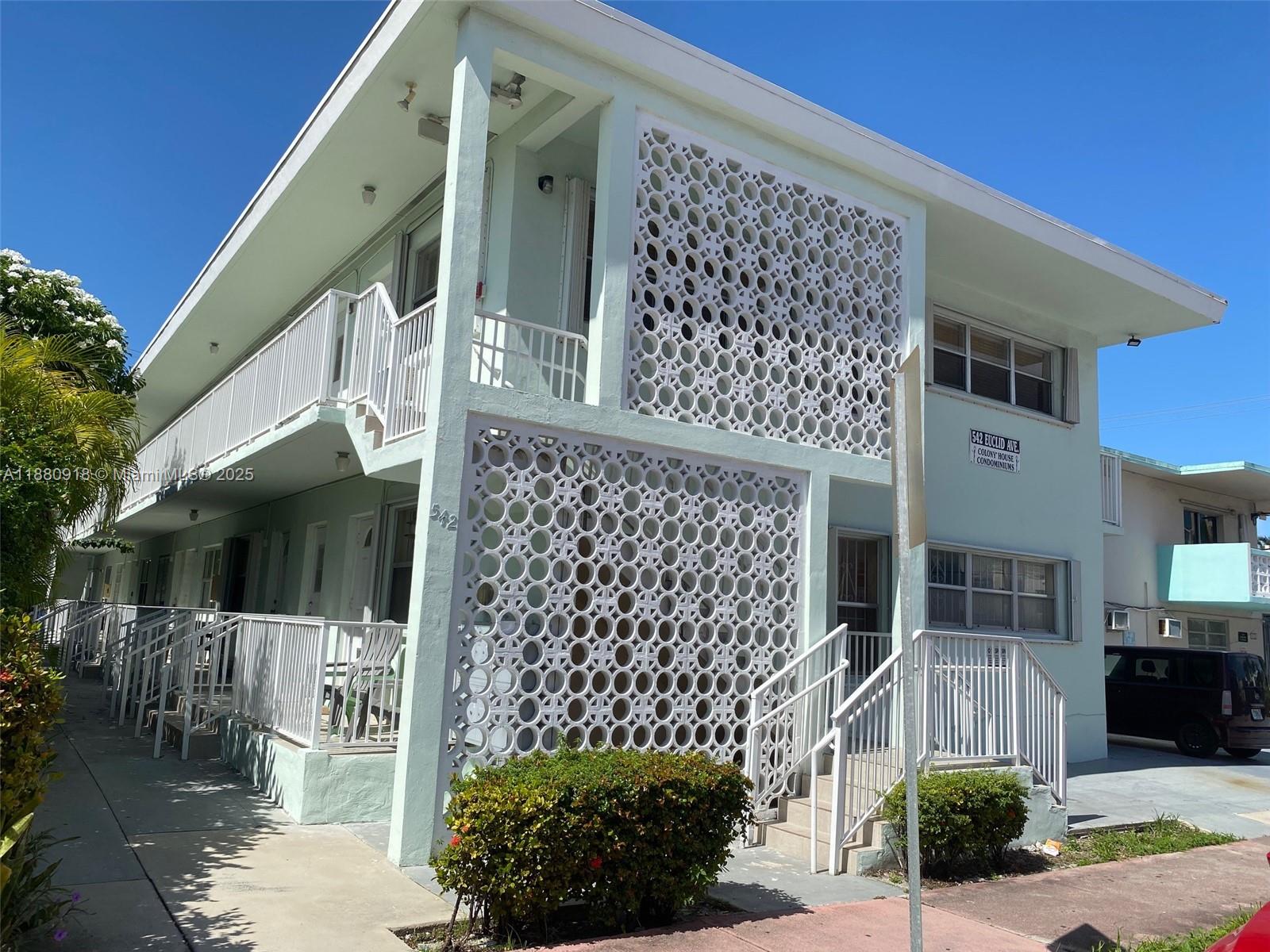 542 Euclid Avenue, Unit 4 Miami Beach, FL 33139 - Photo 10 of 10 a front view of a house with a yard