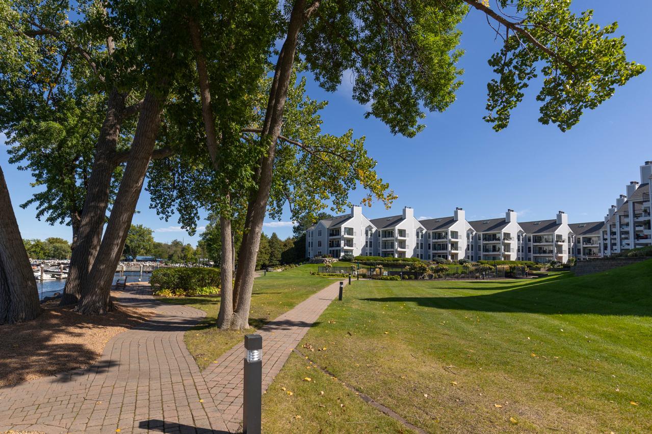 603 Lake Street, Unit 307 Excelsior, MN 55331 - Photo 41 of 49 Gallery Image 41