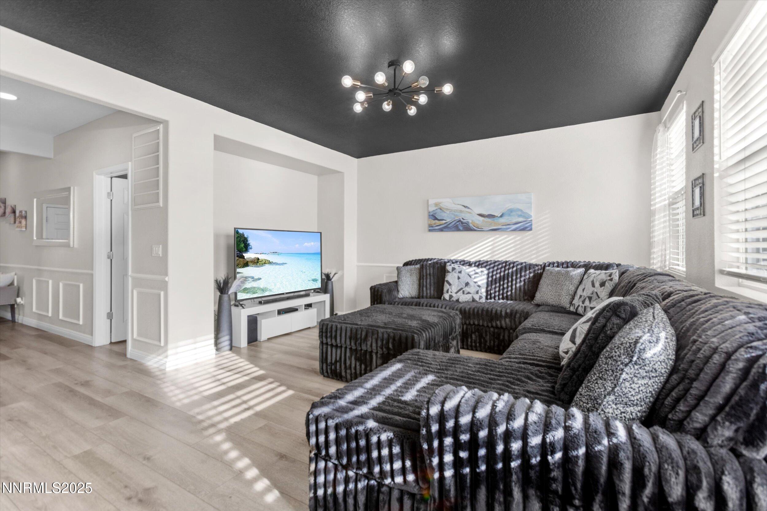 8922 Sorcha Street Reno, NV 89506 - Photo 19 of 47 09-0Y7A0046