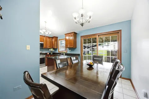 $290,000 | 3332 North Lewis Avenue, Waukegan, IL 60087