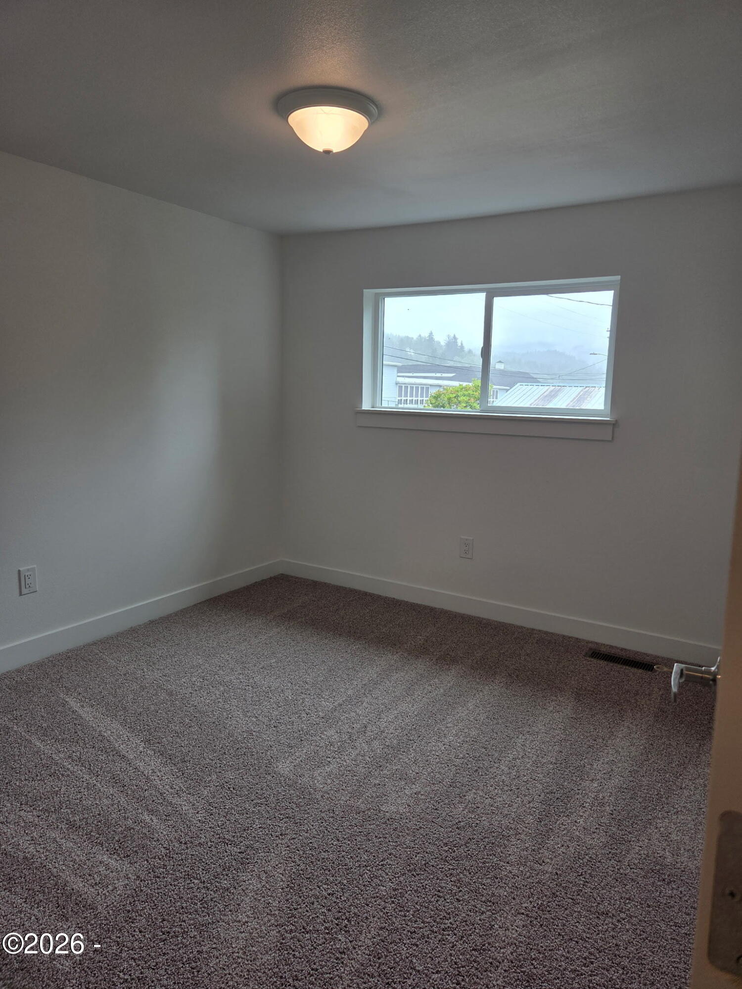 306 8th Street, Unit 306 / 308 Garibaldi, OR 97118 - Photo 15 of 21