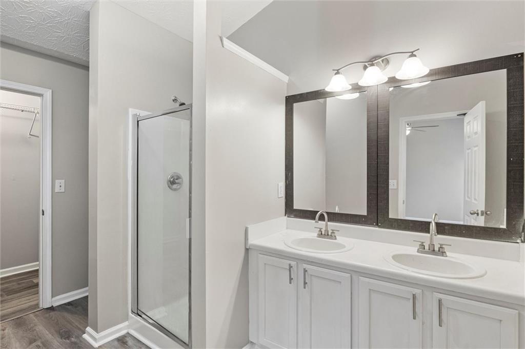 5667 Cascade Run Atlanta, GA 30336 - Photo 19 of 27 Gallery Image 19