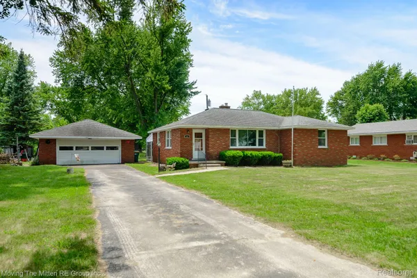 $250,000 | 57 West Spencer Street, Belleville, MI 48111