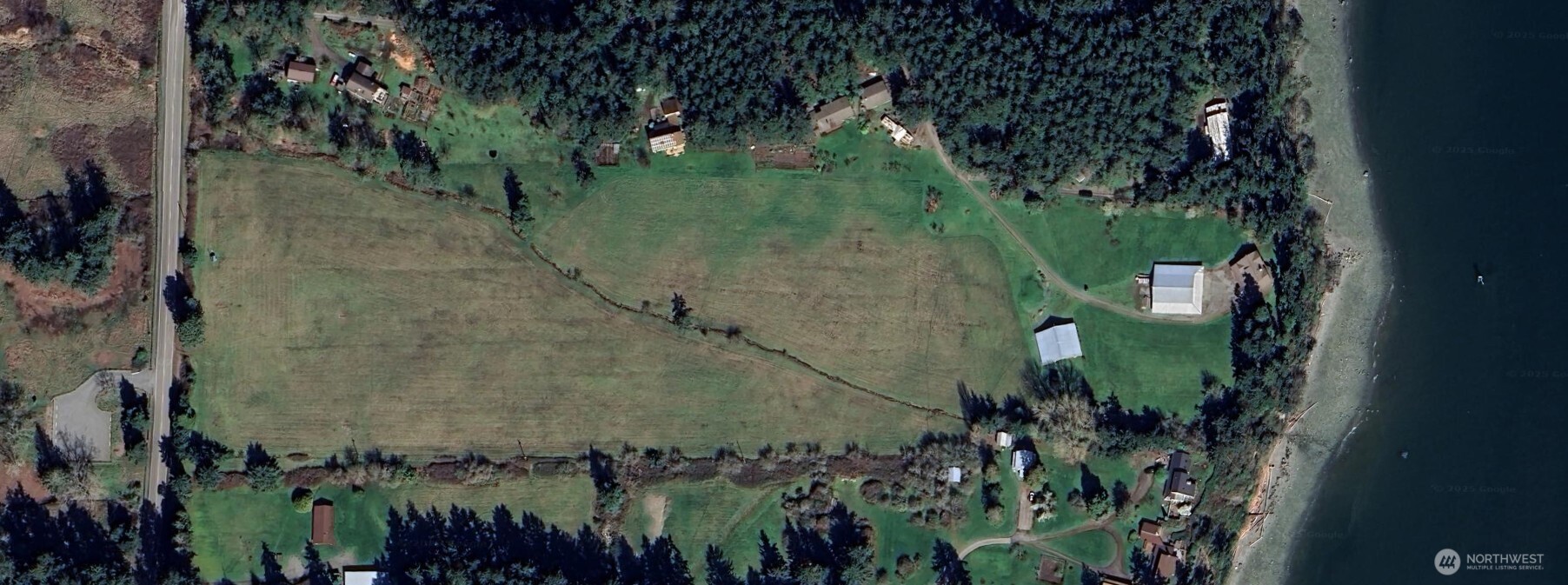 2020 Strawberry Point Road Oak Harbor, WA 98277 - Photo 12 of 22