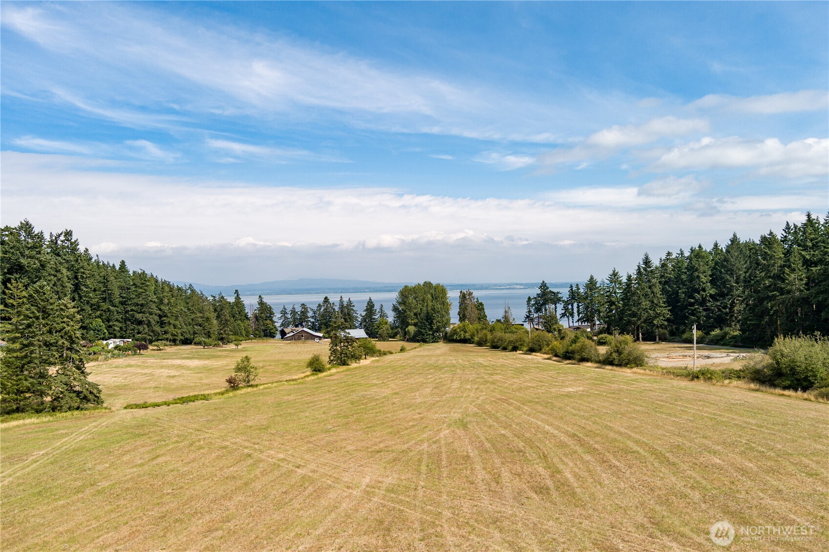 2020 Strawberry Point Road Oak Harbor, WA 98277 - Photo 14 of 22