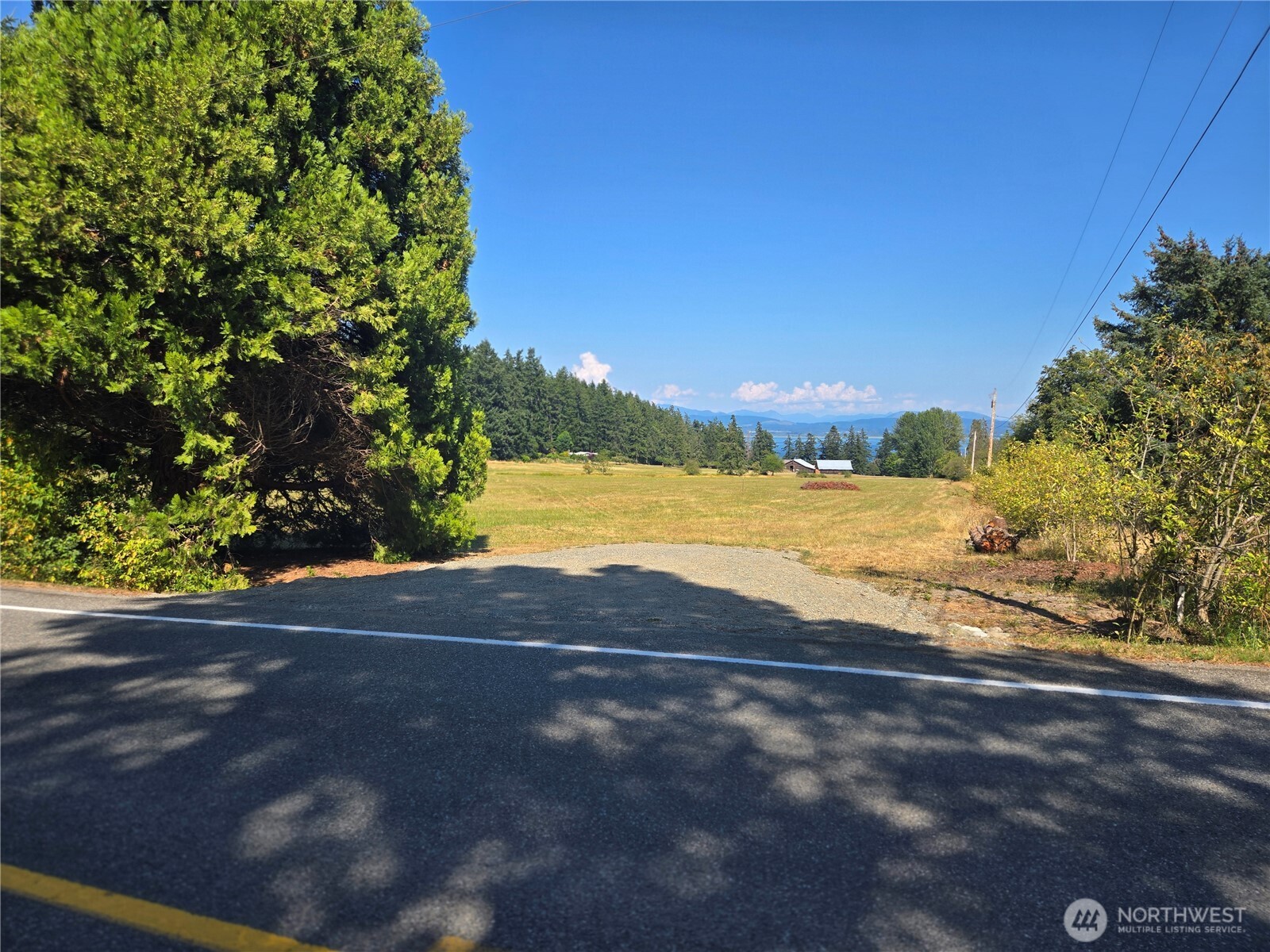 2020 Strawberry Point Road Oak Harbor, WA 98277 - Photo 4 of 22