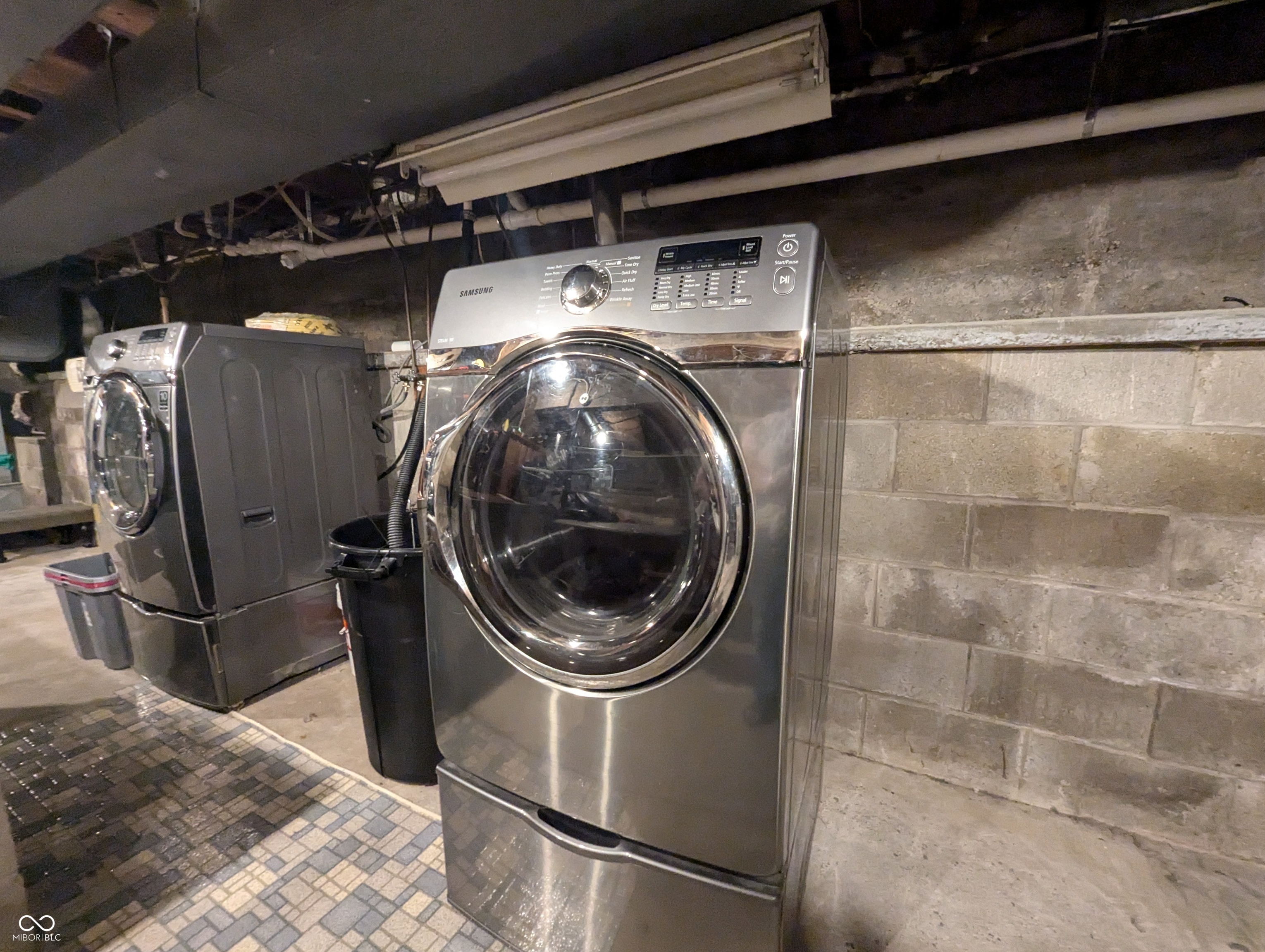 2231 Vermont Avenue Connersville, IN 47331 - Photo 3 of 21