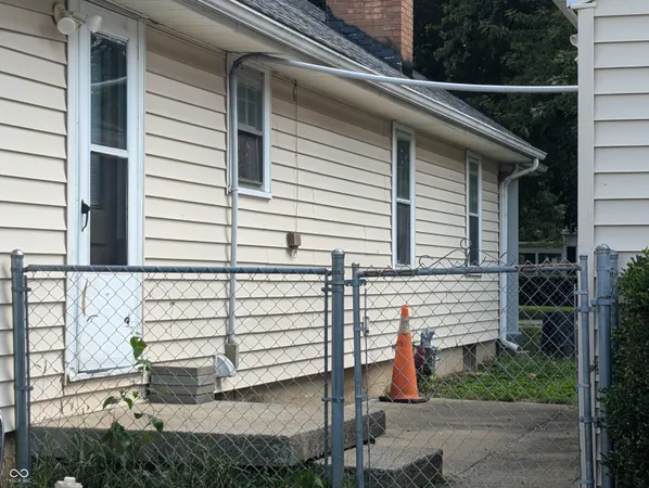 $130,000 | 2231 Vermont Avenue, Connersville, IN 47331