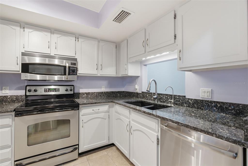 2250 Druid Road, Unit 603 Clearwater, FL 33764 - Photo 4 of 42