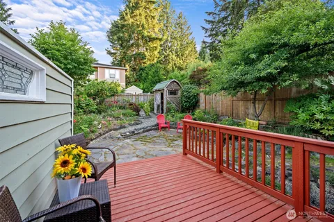$950,000 | 1611 Northeast Perkins Way, Shoreline, WA 98155