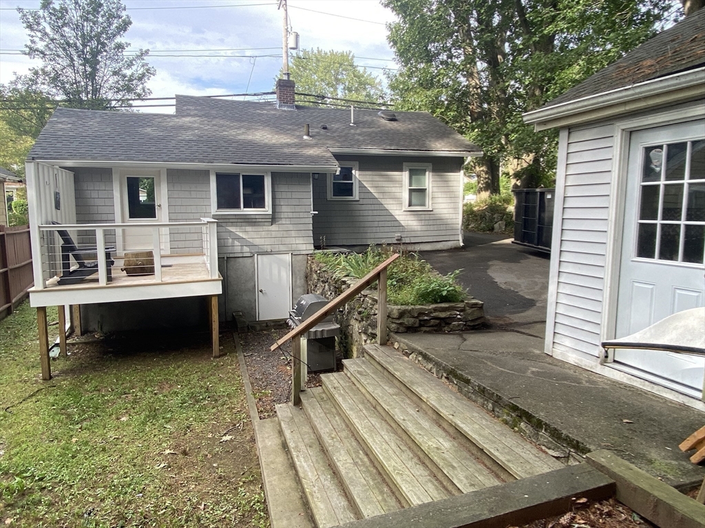 1015 Washington Street Weymouth, MA 02189 - Photo 11 of 17