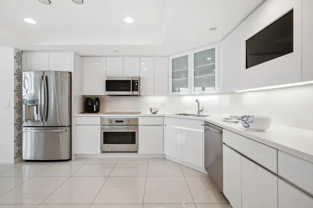 $28,500 | 2100 South Ocean Boulevard, Unit 607N, Palm Beach, FL 33480