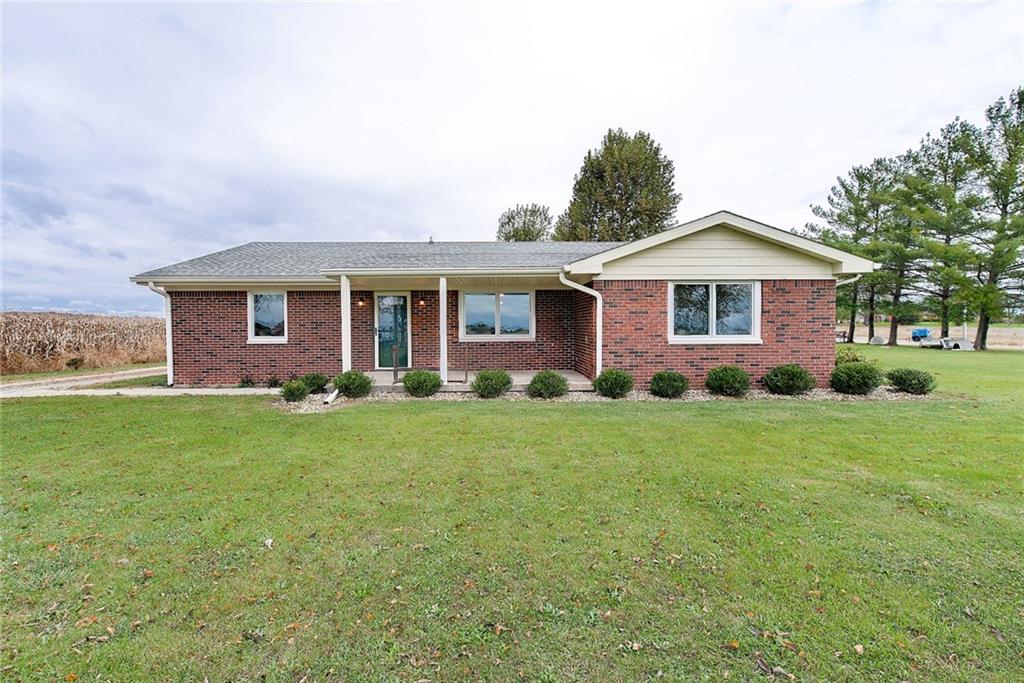 1726 South Centerline Road Franklin, IN 46131 - Photo 1 of 26 Gallery Image 1