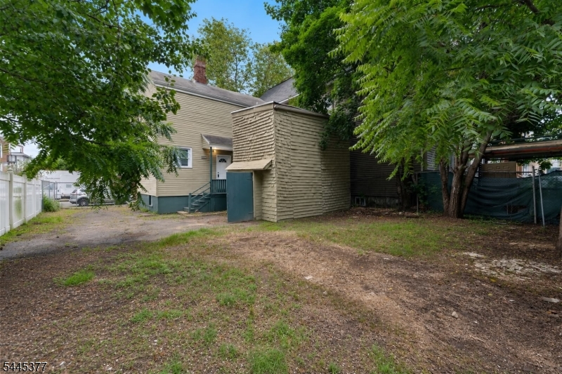 947 William Street Elizabeth, NJ 07201 - Photo 18 of 19