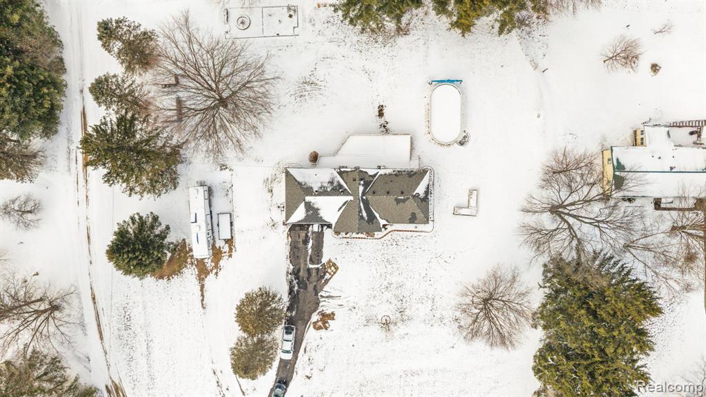 19750 Ivey Road Chelsea, MI 48118 - Photo 3 of 45 Gallery Image 3