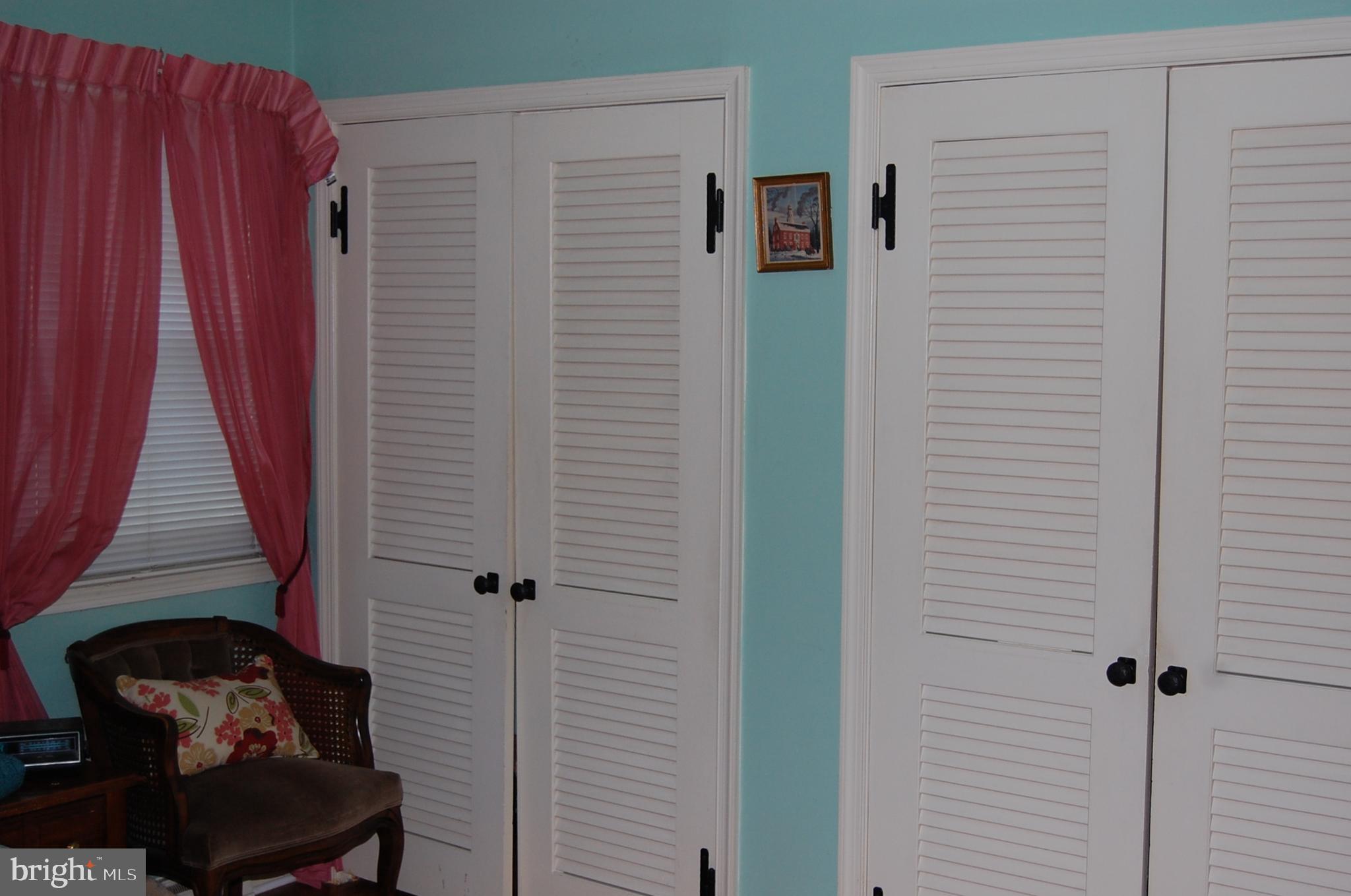 553 Woodsedge Road Dover, DE 19904 - Photo 17 of 26 Master Suite Closets