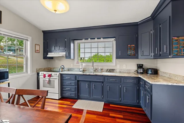 $345,000 | 7 Bubbling Creek Drive, Travelers Rest, SC 29690