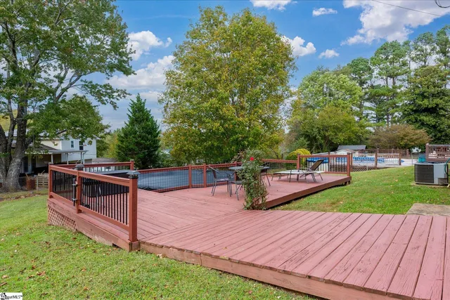 $345,000 | 7 Bubbling Creek Drive, Travelers Rest, SC 29690