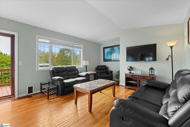 $345,000 | 7 Bubbling Creek Drive, Travelers Rest, SC 29690