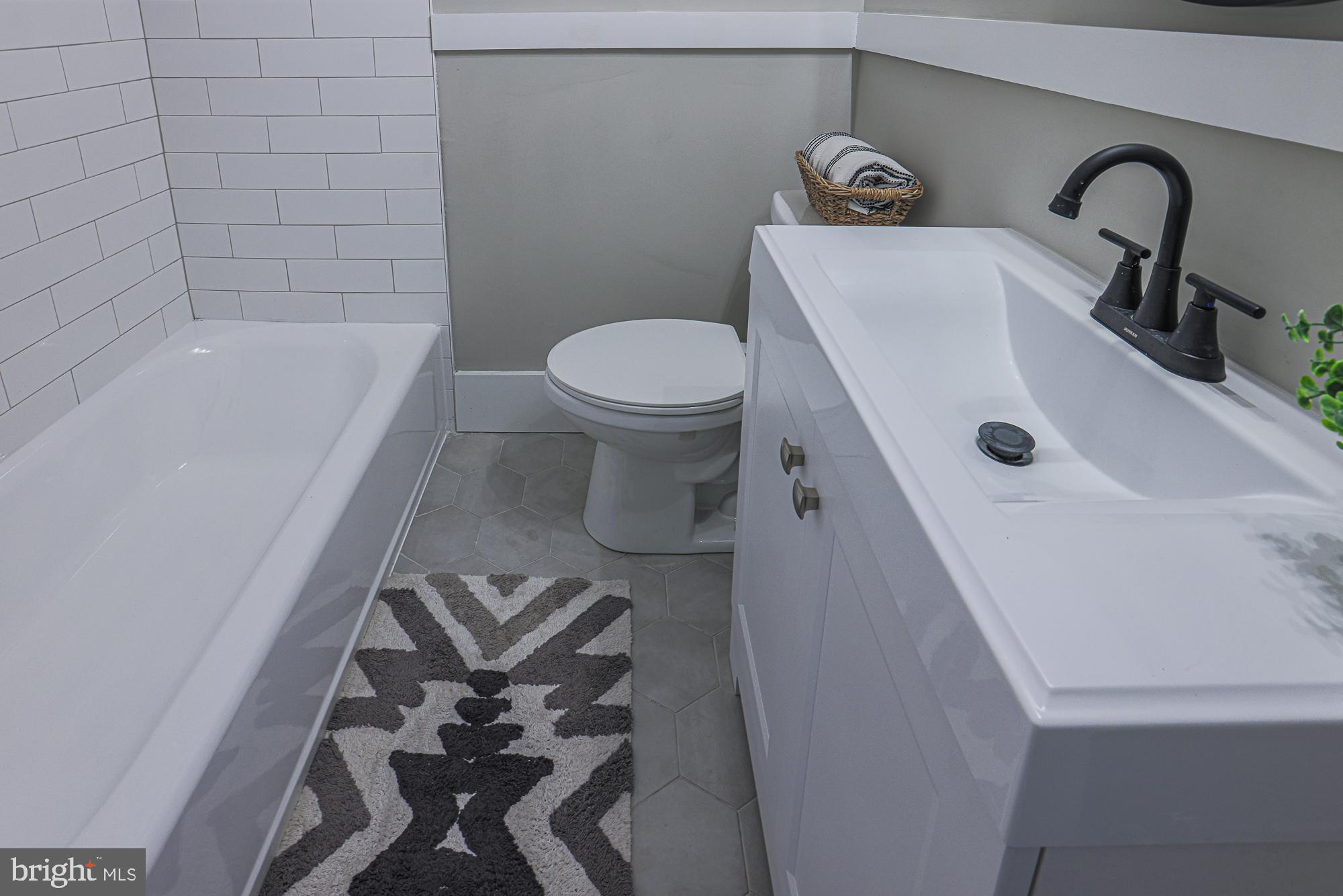 6013 Pinehurst Road Baltimore, MD 21212 - Photo 36 of 61