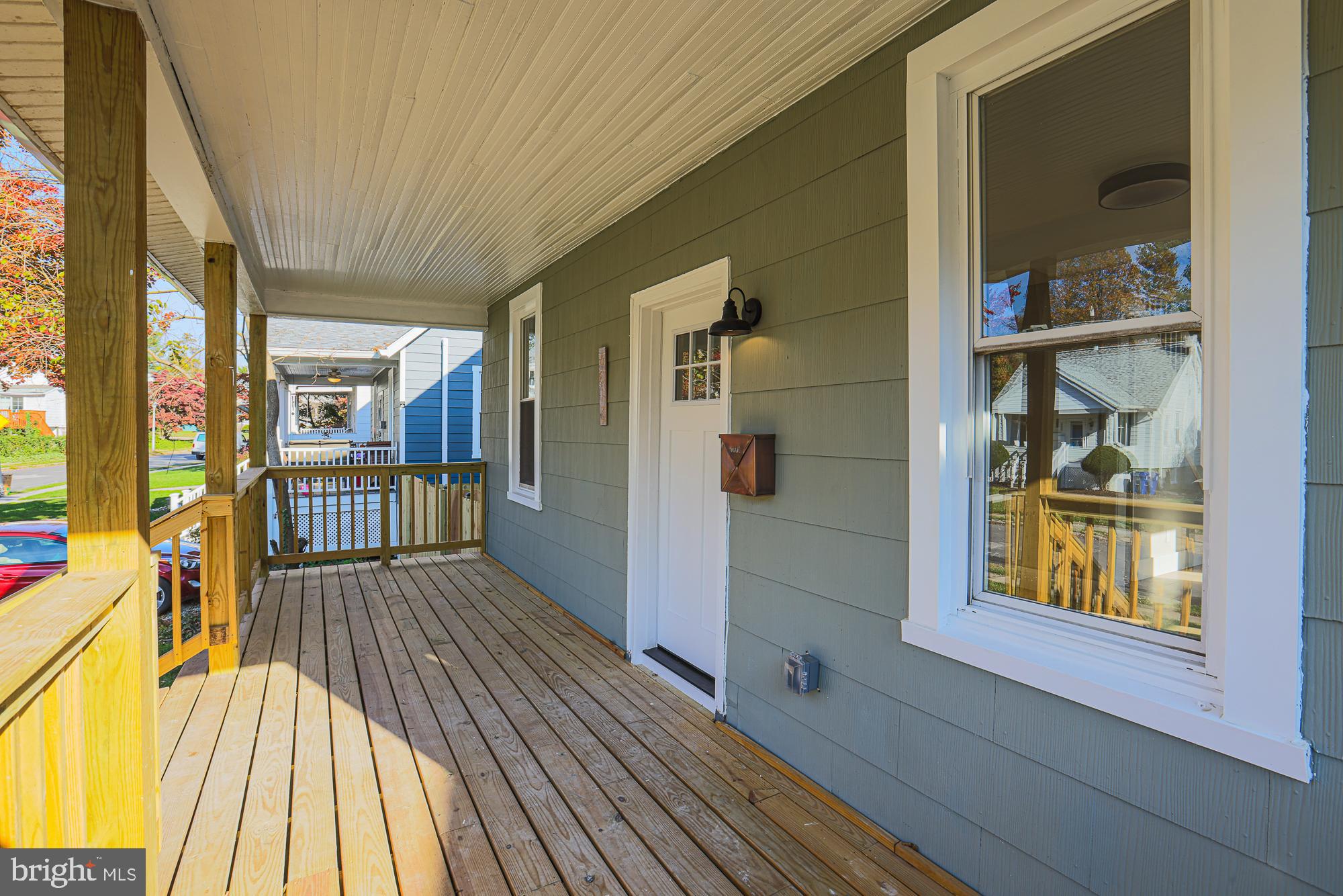 6013 Pinehurst Road Baltimore, MD 21212 - Photo 5 of 61