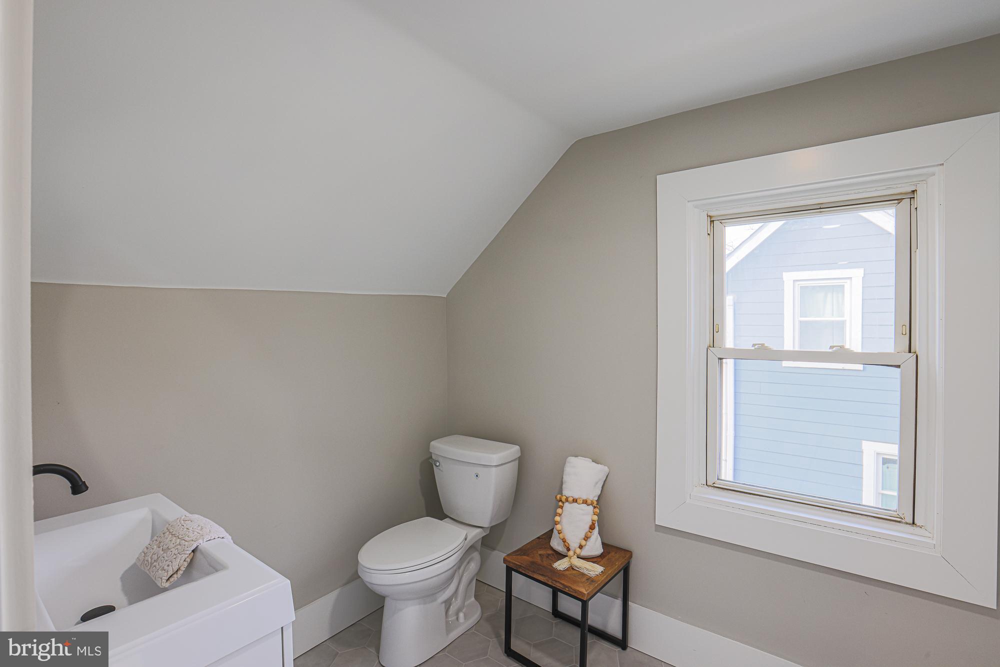 6013 Pinehurst Road Baltimore, MD 21212 - Photo 55 of 61