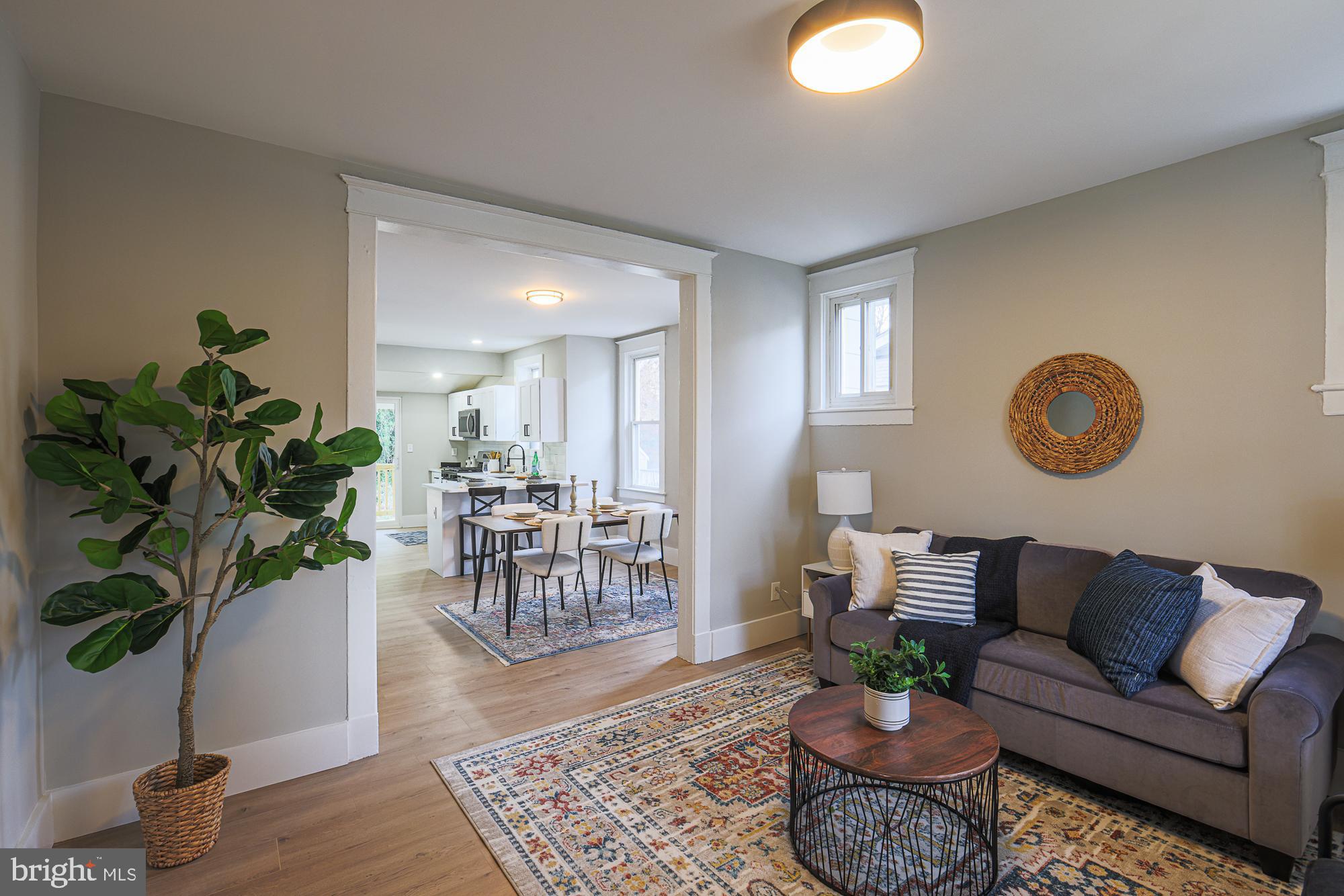 6013 Pinehurst Road Baltimore, MD 21212 - Photo 7 of 61