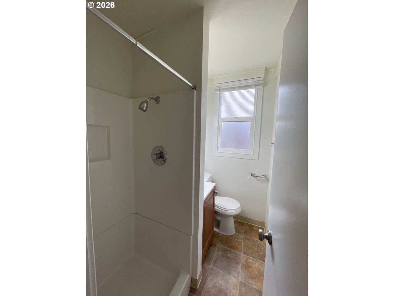 5821 Southeast Knapp Street Portland, OR 97206 - Photo 12 of 17