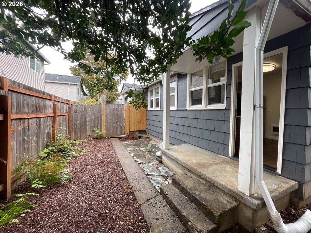 5821 Southeast Knapp Street Portland, OR 97206 - Photo 13 of 17 Unit #4