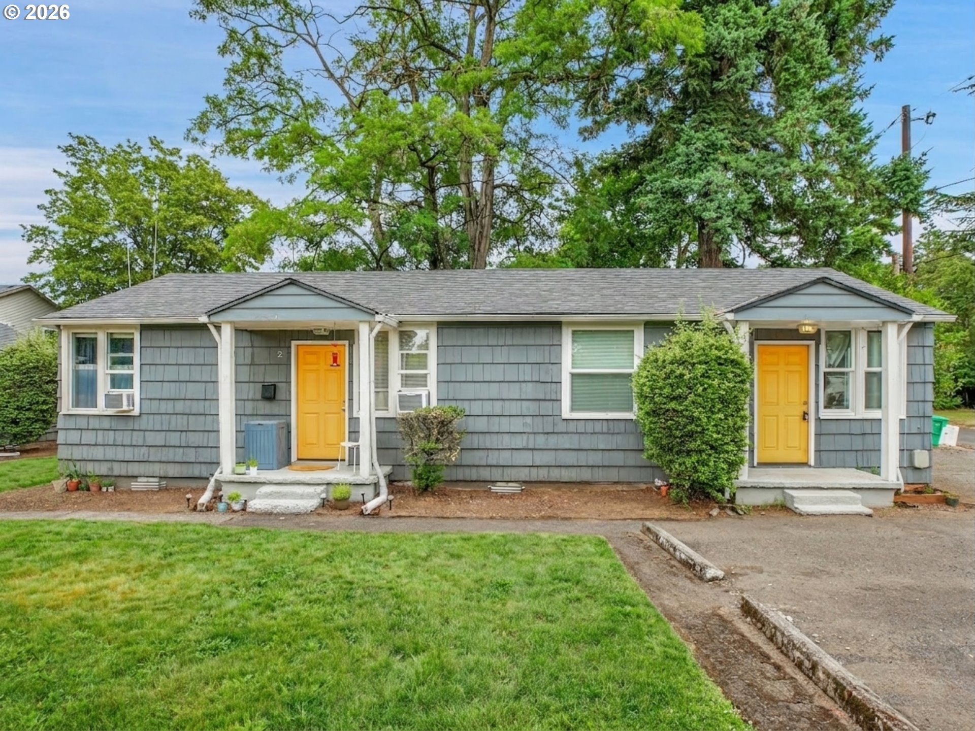 5821 Southeast Knapp Street Portland, OR 97206 - Photo 2 of 17