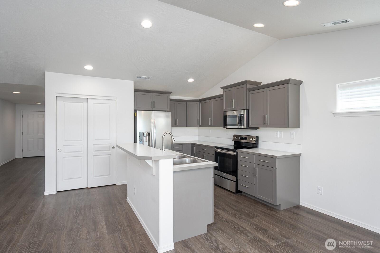 614 South Rees Street Moses Lake, WA 98837 - Photo 16 of 32 Gallery Image 16