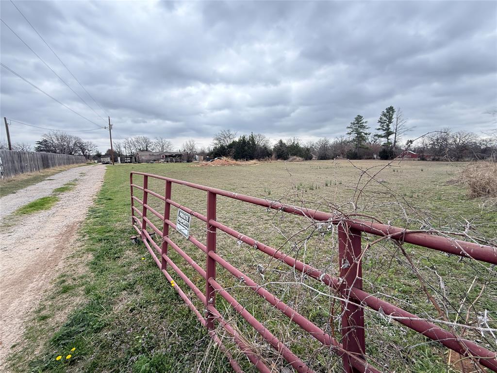 353 County Road 1260 Decatur, TX 76234 - Photo 3 of 14
