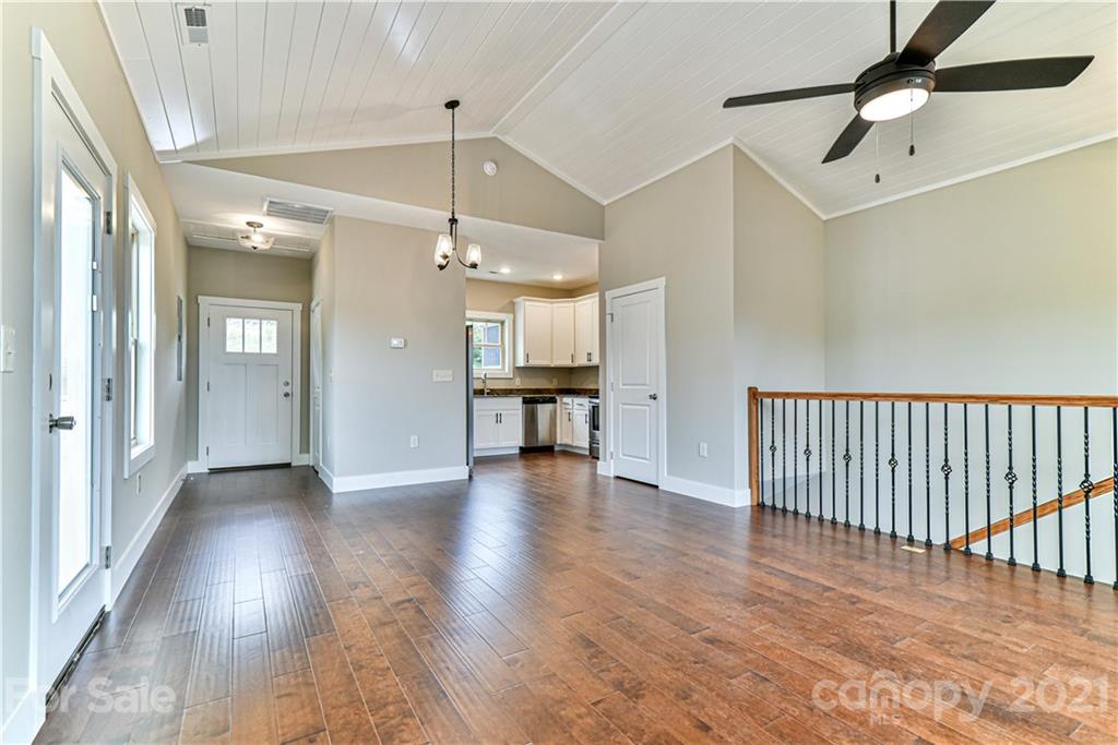 91 Wheeler Road Weaverville, NC 28787 - Photo 4 of 12 Gallery Image 4