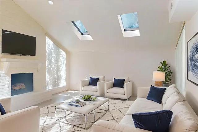 $3,300 | 707 Center Hill Drive, Houston, TX 77079