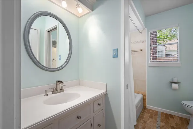 $3,300 | 707 Center Hill Drive, Houston, TX 77079