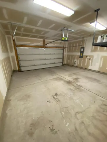 $2,400 | 118 Greenwich Drive, Summerville, SC 29486