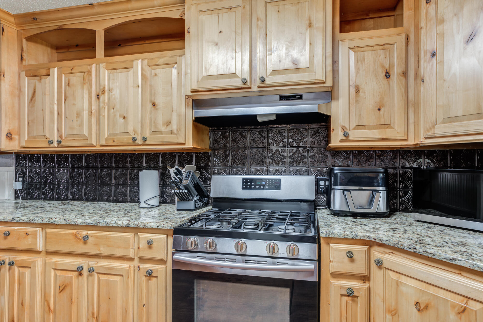 5409 32nd Street Lubbock, TX 79407 - Photo 16 of 32 DSC04765_6_7_8_9