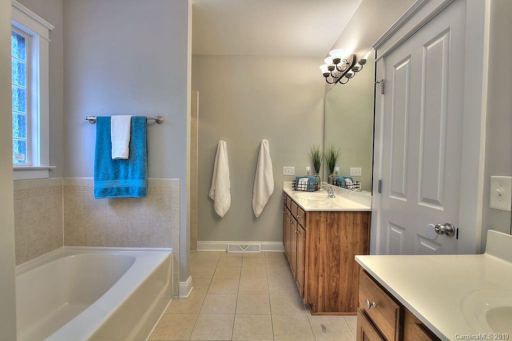 1130 Dove Trace Tega Cay, SC 29708 - Photo 19 of 37 Gallery Image 19