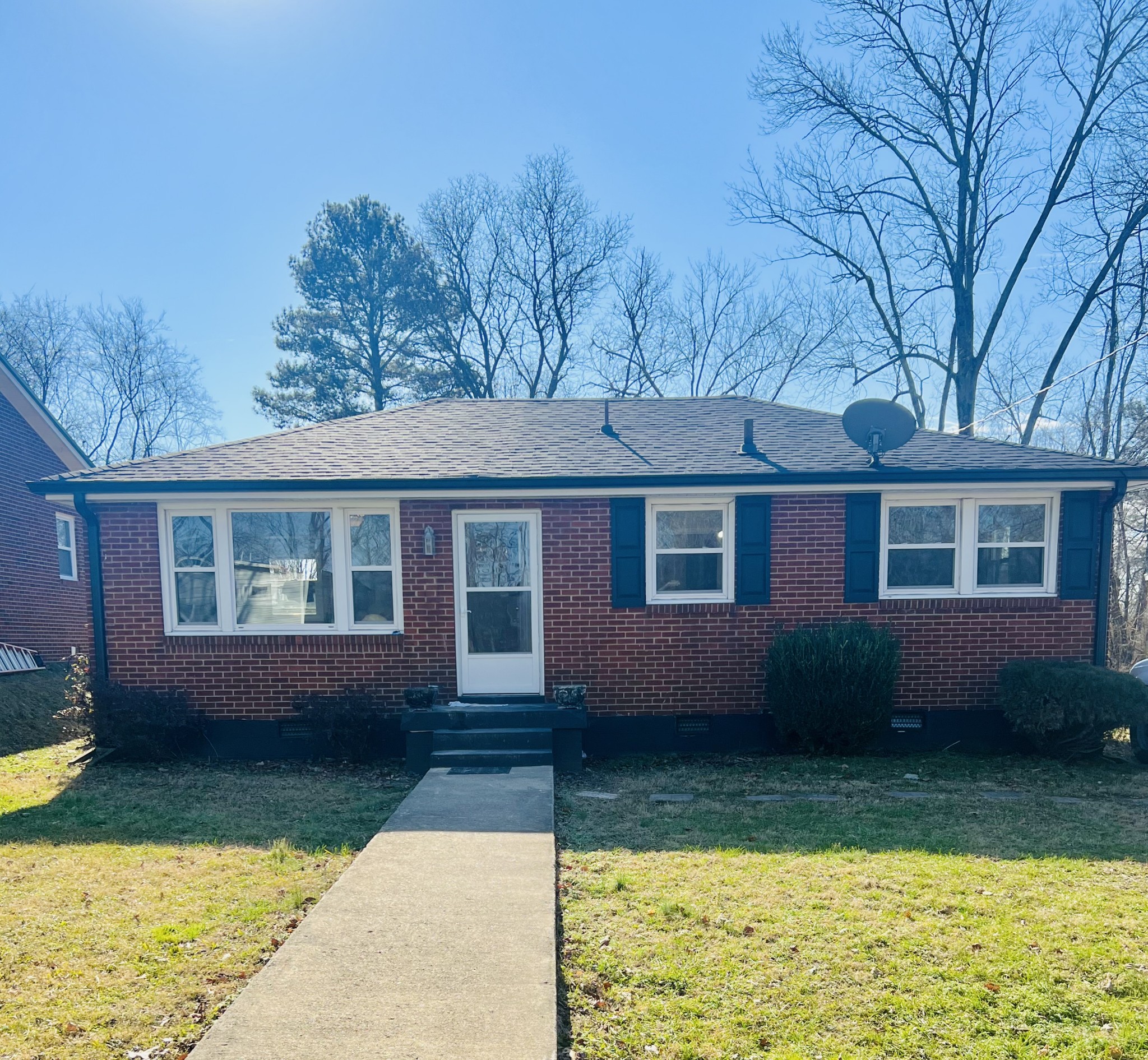 426 19th Avenue West Springfield, TN 37172 - Photo 1 of 1 Gallery Image 1